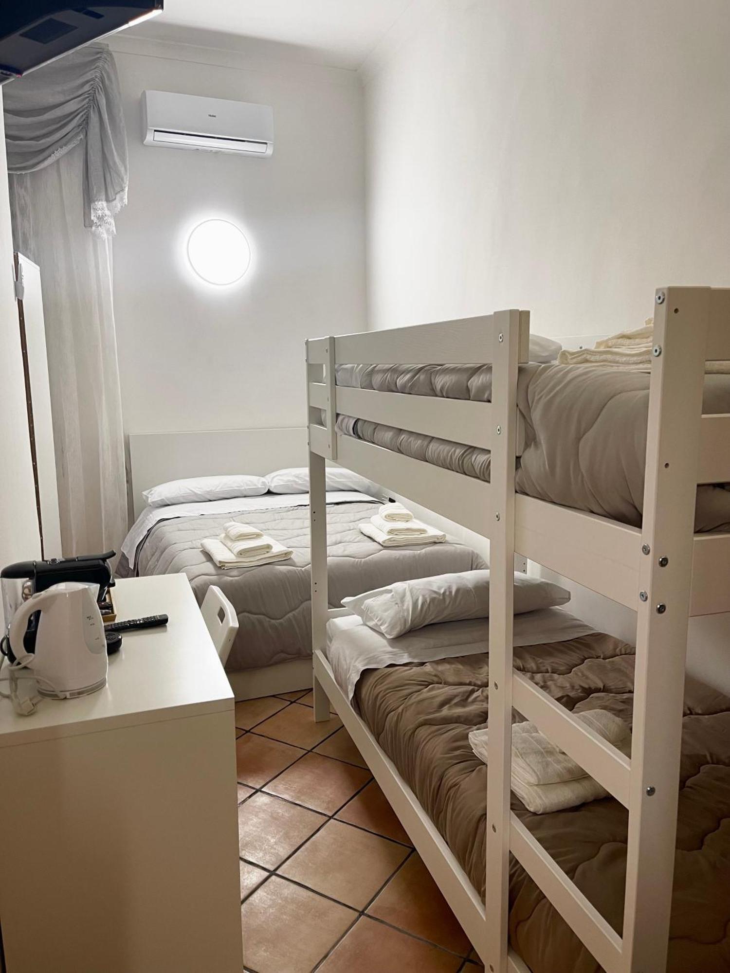 House Caracciolo By Loveinthetravel 那不勒斯 外观 照片